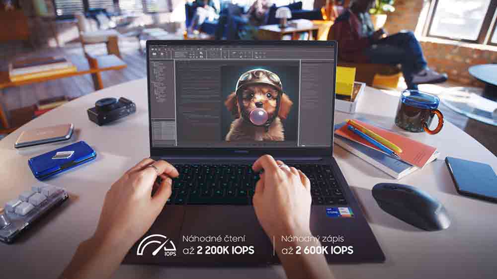Práce s grafickým programem na notebooku_04