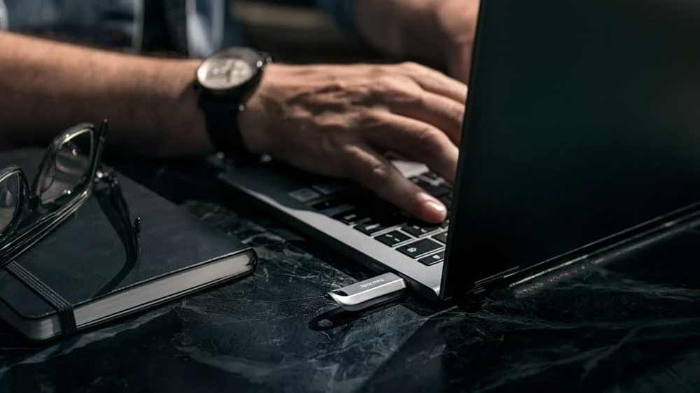 Flash Disk SanDisk Ultra Luxe v počítači_03