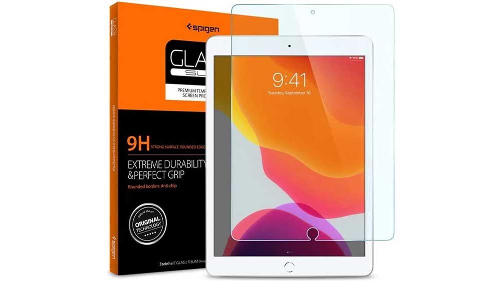 Ochranné sklo Spigen Glas.tR SLIM pro Apple iPad 10,2 palců (19/20/21)_01