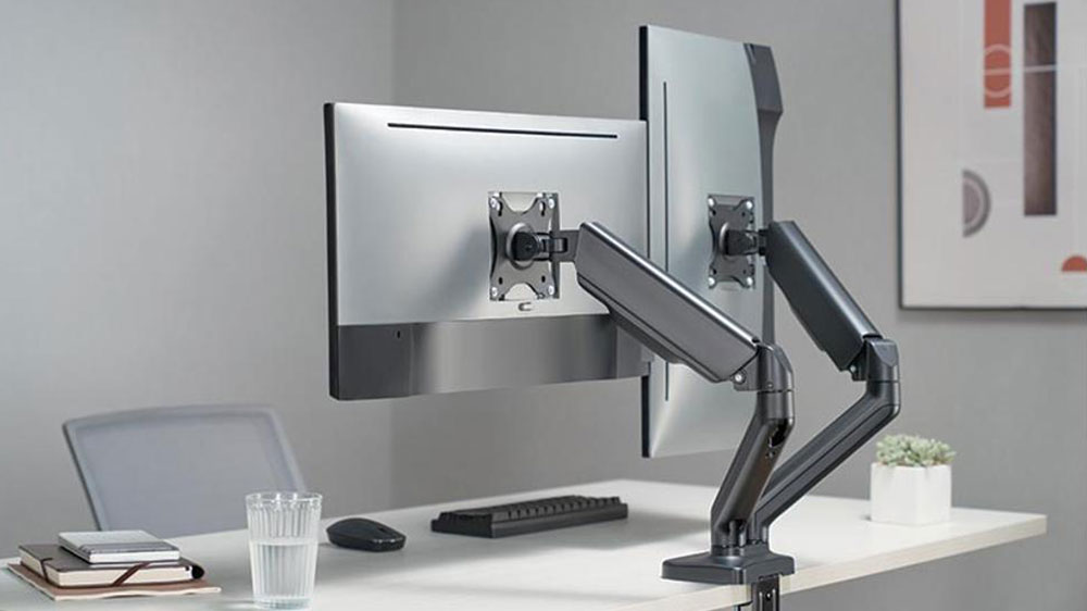 Držák monitorů STELL SOS 2121 DUAL uchycený na hranu stolu_02