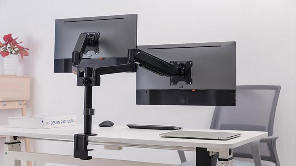 Držák monitorů STELL SOS 2122 DUAL uchycený na hranu stolu_02