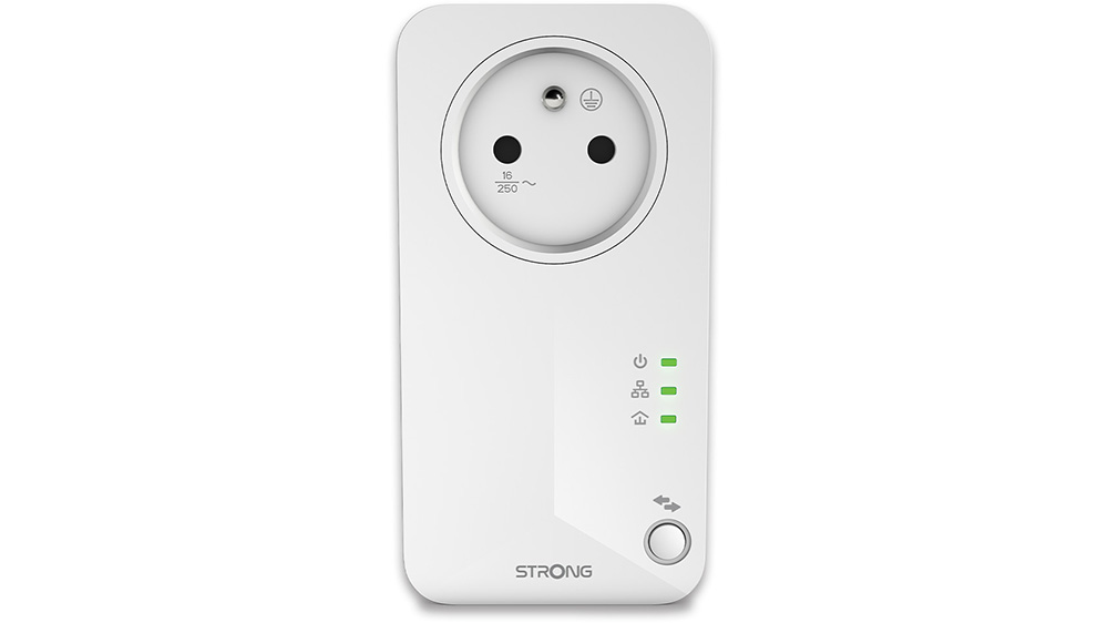 Powerline adapt&eacute;r Strong &ndash; pohled zepředu _03