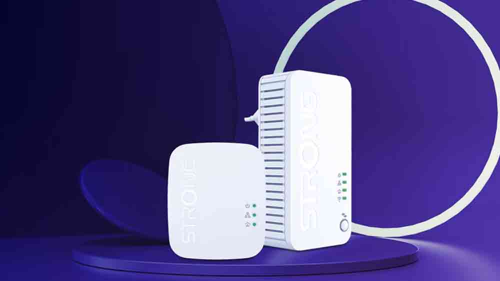 Powerline adaptér Strong WF 1000 Duo Mini na barevném pozadí_02