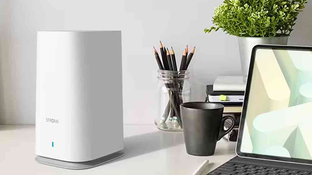 WiFi Mesh Strong ATRIA MESH 2100 Add-on na pracovnom stole_02