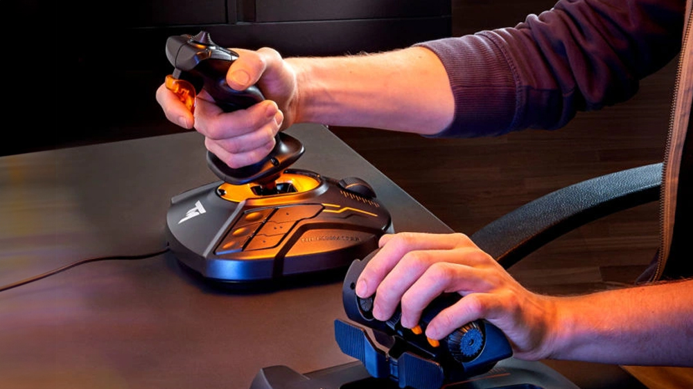 Joystick THRUSTMASTER T.16000M FCS PC