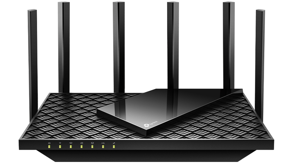 Router TP-Link Archer AX72 Pro na bílém pozadí zobrazující šest výkonných externích antén