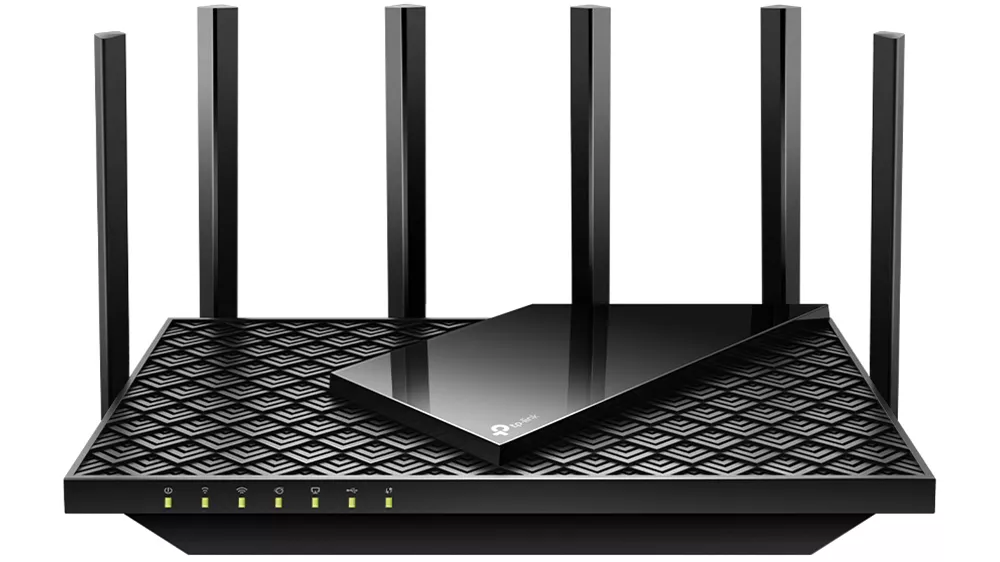 Router TP-Link Archer AX72 Pro na bielom pozadí zobrazujúci šesť výkonných externých antén