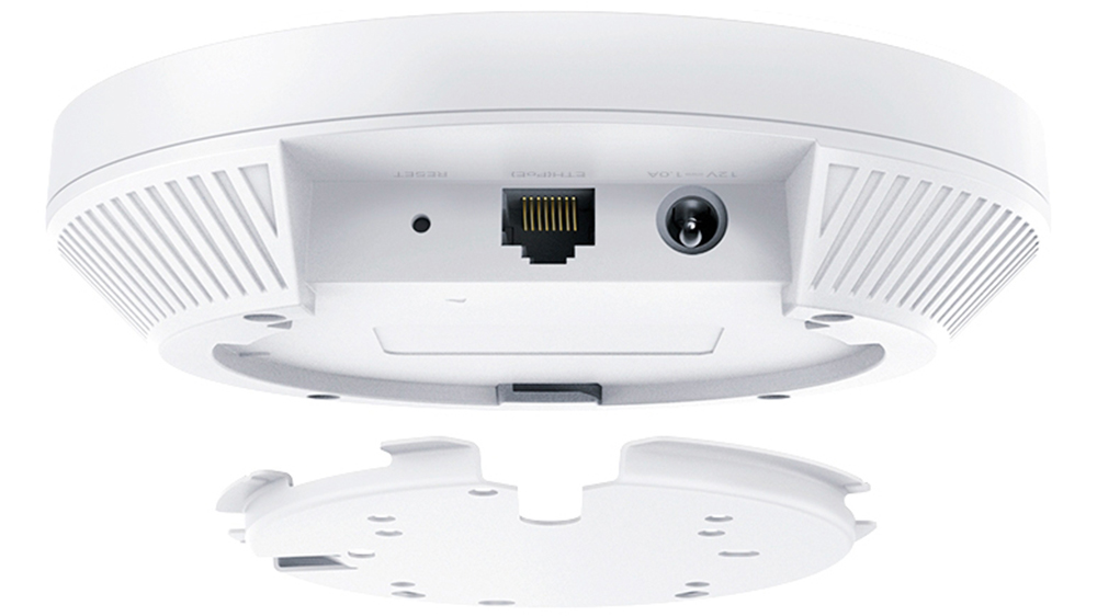 Wi-Fi př&iacute;stupov&yacute; bod TP-Link Omada EAP653 s grafick&yacute;m zn&aacute;zorněn&iacute;m bezpečnostn&iacute;ch funkc&iacute; a možnost&iacute; centr&aacute;ln&iacute; spr&aacute;vy s&iacute;tě