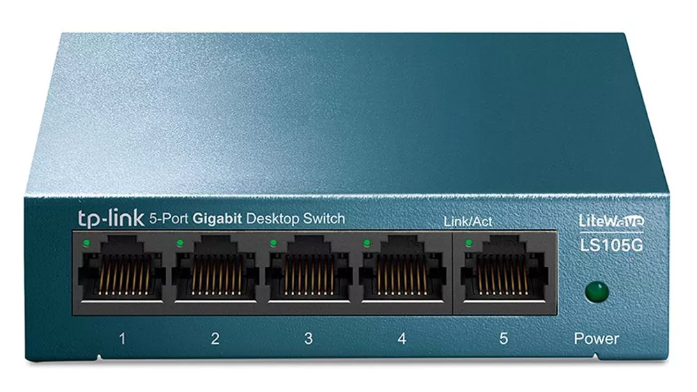 Switch TP-Link LiteWave LS105G 5-Port na bielom pozadí zobrazujúci kompaktné kovové telo s piatimi portami