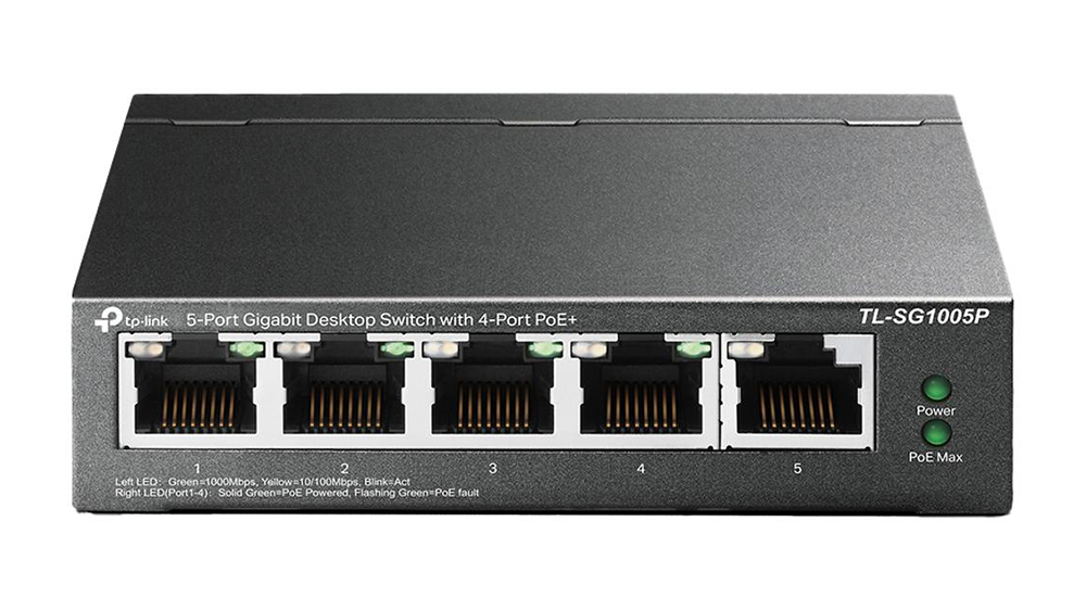 Switch TP-Link TL-SG1005P na bílém pozadí zobrazující kompaktní 5portový design s PoE funkcionalitou