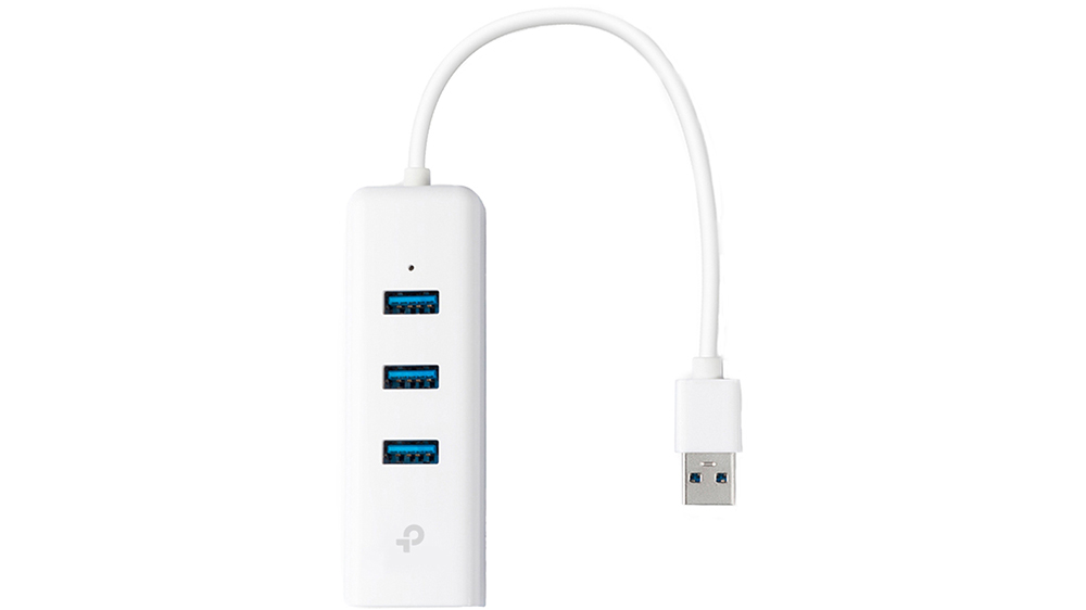 USB 3.0 3-portový hub & gigabitový ethernet adaptér 2 in 1 TP-Link UE330 na bílém pozadí zobrazující celkový design zařízení