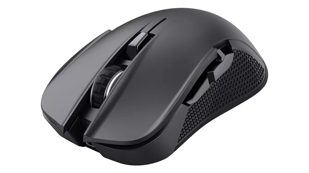 Herná myš Trust GXT 923 Ybar Black na bielom pozadí zobrazujúca ergonomický dizajn a textúrované úchopy