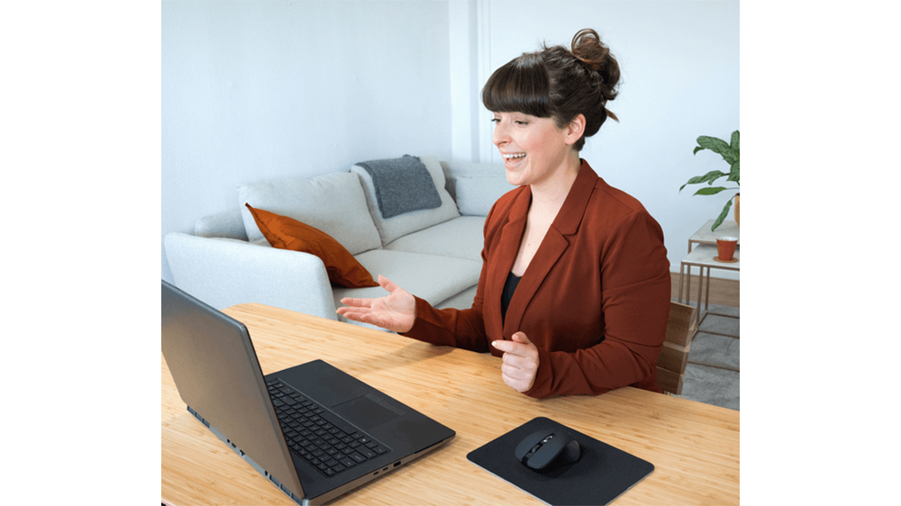 My&scaron; Trust Mydo Silent Click Wireless Optical Black v použ&iacute;v&aacute;n&iacute; s důrazem na ergonomick&yacute; tvar a komfort při pr&aacute;ci