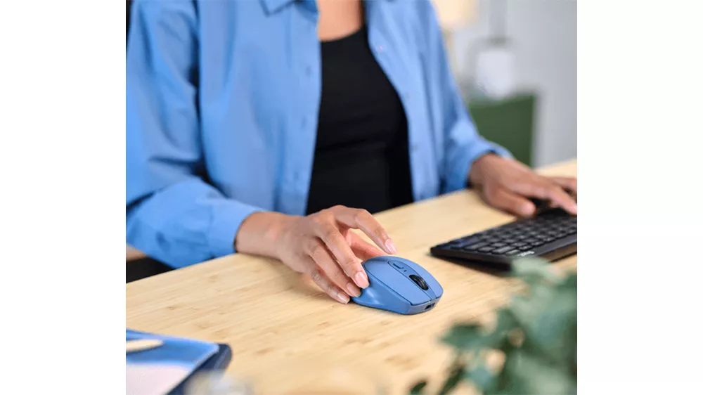 My&scaron; Trust Zaya 25039 Blue demon&scaron;truj&uacute;ca ergonomick&yacute; tvar s gumovan&yacute;m povrchom pre pohodln&eacute; dlhodob&eacute; použ&iacute;vanie