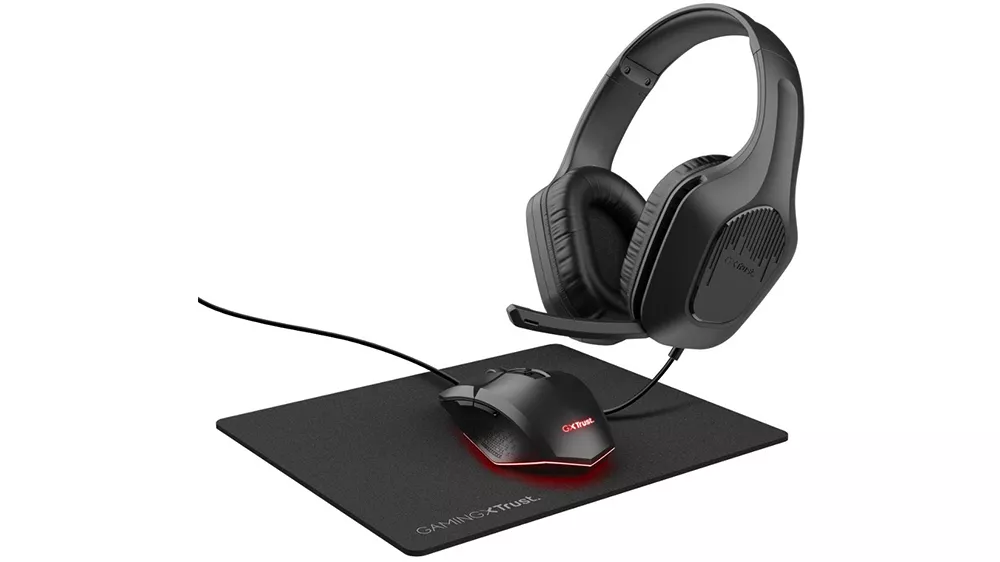 3v1 herný set Trust GXT 790 Tridox čierna na bielom pozadí zobrazujúci hernú myš, klávesnicu a podložku
