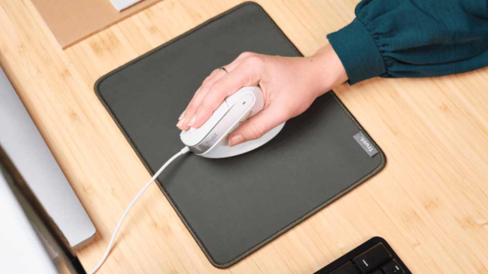 Ruka na myši Trust Bayo II _03