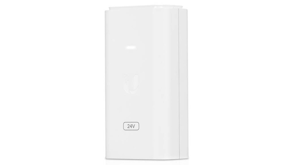 PoE adapt&eacute;r Ubiquiti POE-24-24W-G-WH na b&iacute;l&eacute;m pozad&iacute; zobrazuj&iacute;c&iacute; kompaktn&iacute; design a porty 03