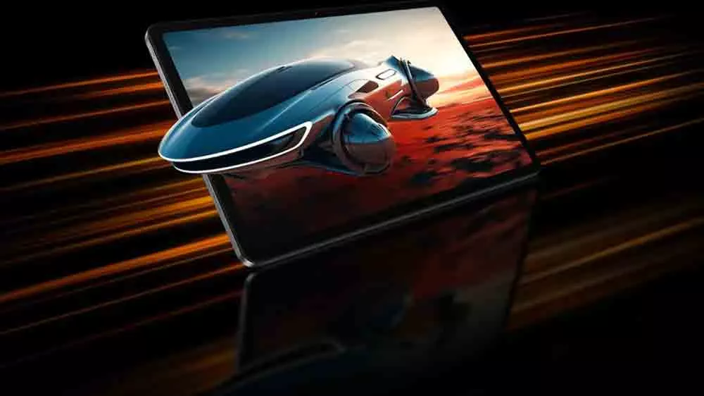 Raketoplán vystupující z obrazovky tabletu Xiaomi Redmi Pad 2 Pro 8 GB/256 GB Silver_02