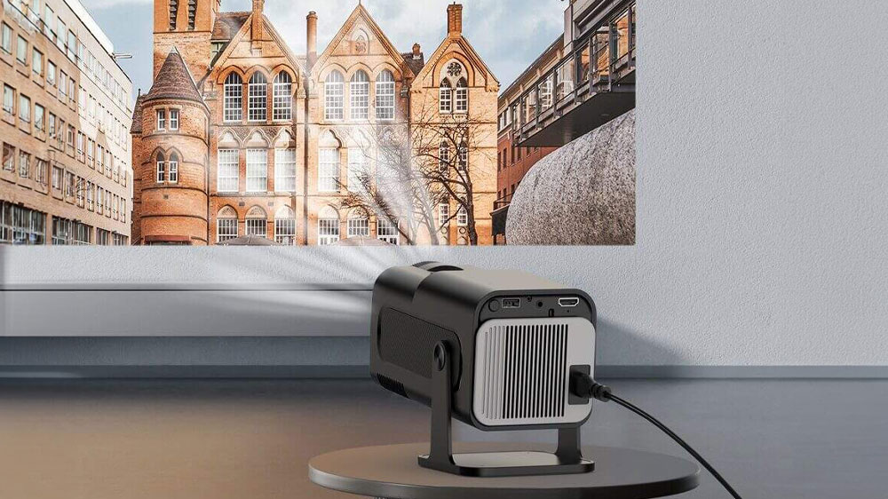 Projektor XO FF02 promítající obraz města na zeď_03