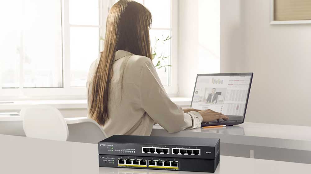 Switch Zyxel GS1915-8_02