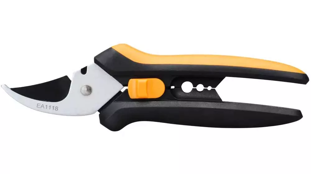 Prestrihávacie nožnice Fiskars SP140