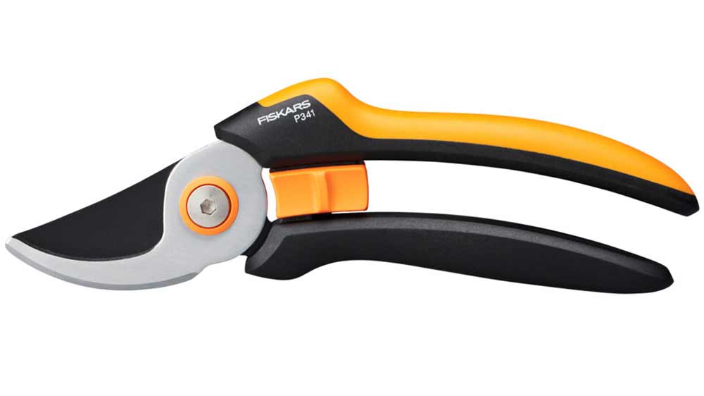 Nožnice záhradné dvojčepeľové Fiskars Solid P341