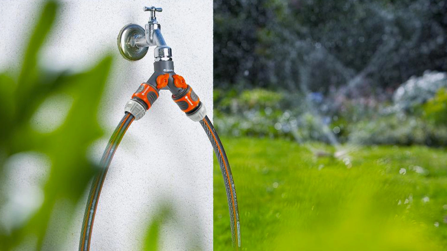 Dvoucestn&yacute; ventil Gardena 33,3 mm připojen&yacute; na kohoutku