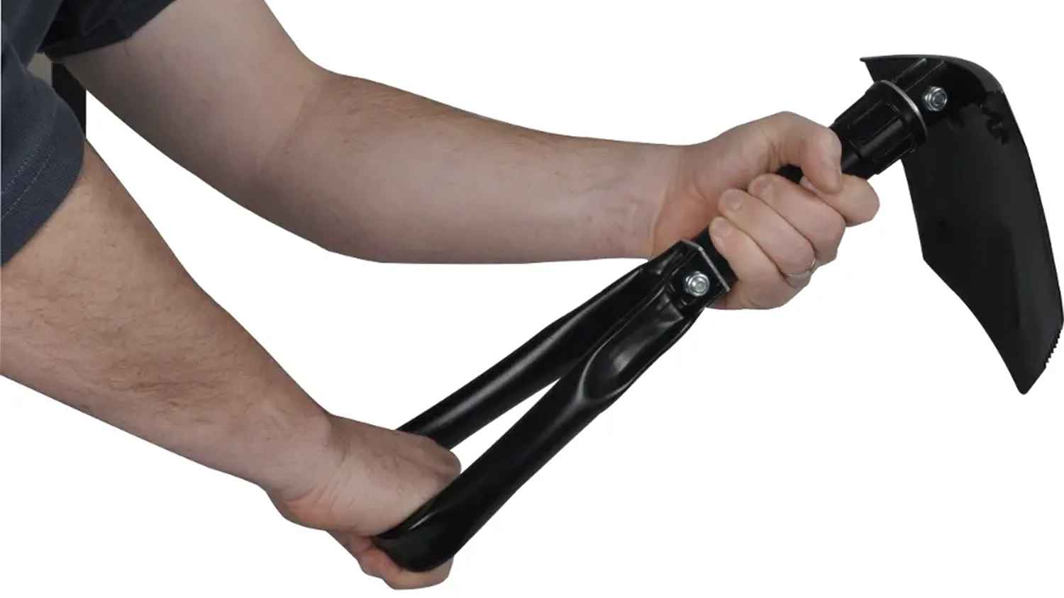 Muž použ&iacute;va skladaciu oceľov&uacute; lopatu Fieldmann FPL 4001