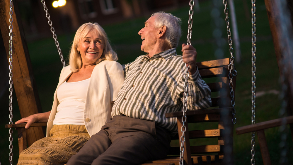 Zahradní houpačka FIELDMANN FDZN 5204