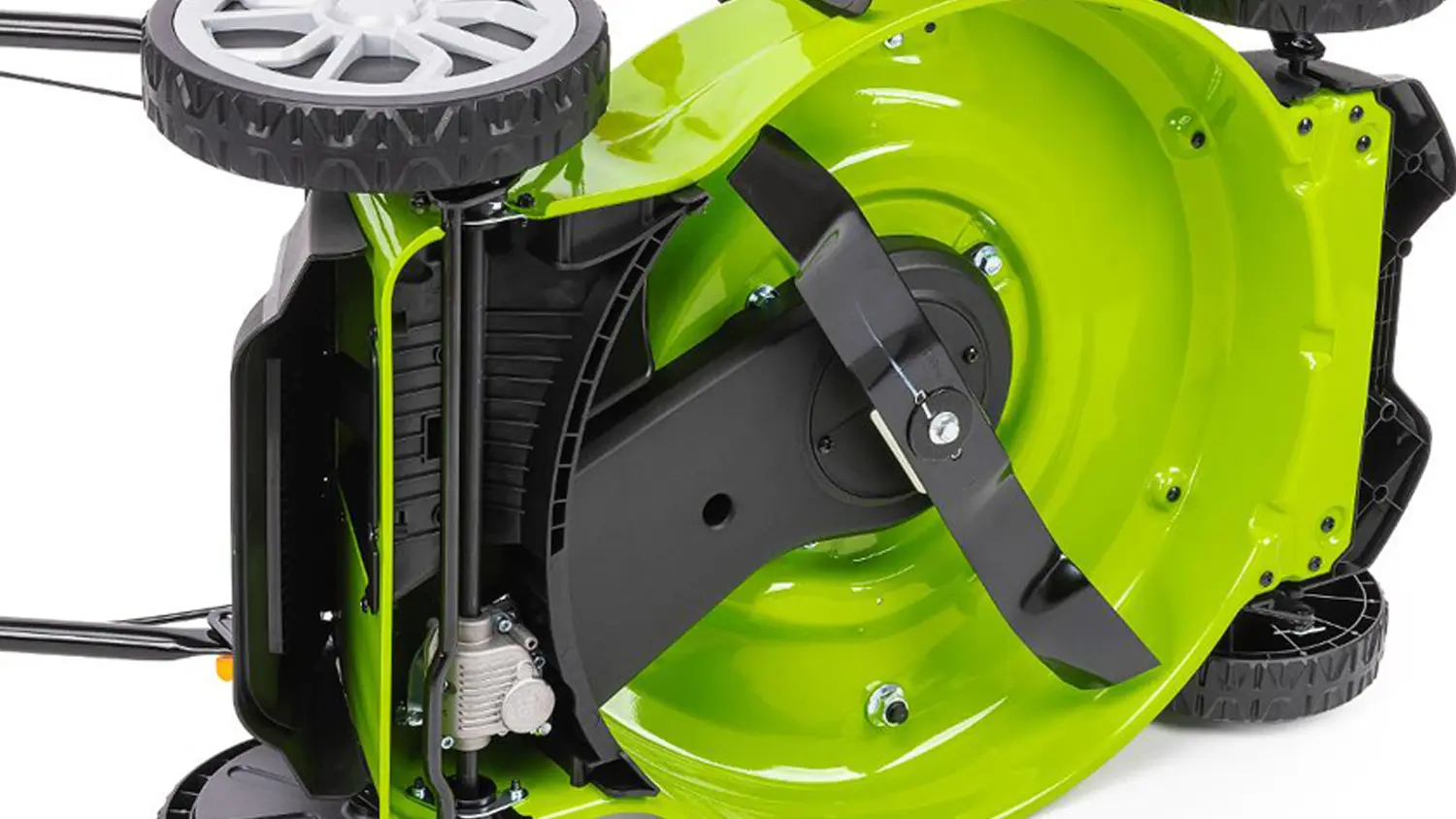 Záběr na spodní část sekačky Fieldmann FZR 5113-170B.