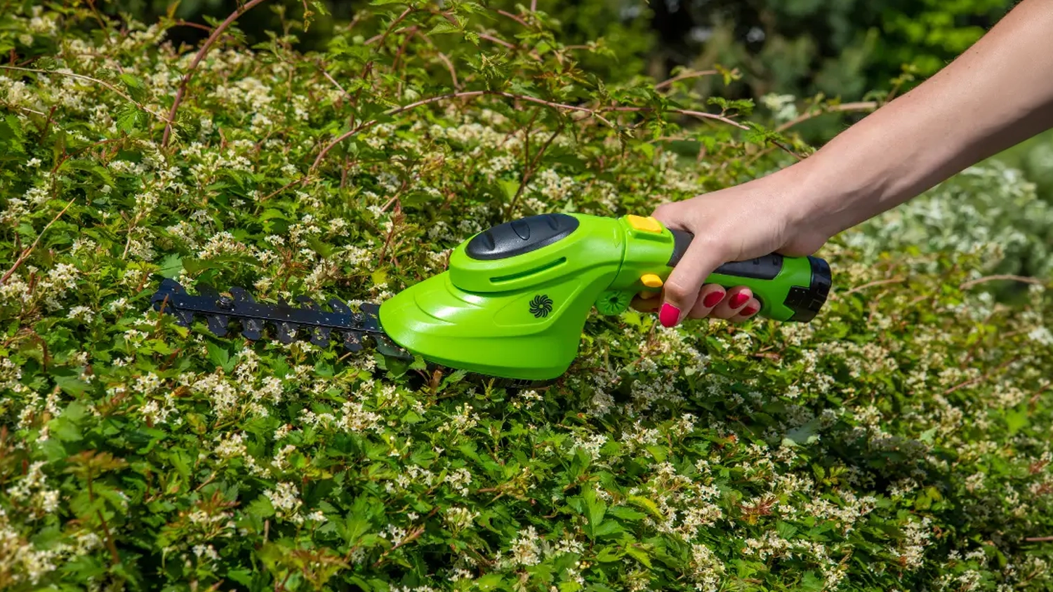 Aku teleskopick&eacute; nůžky FZN 4102-AT