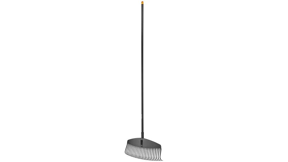 Hrábě na listí Fiskars Solid M_01