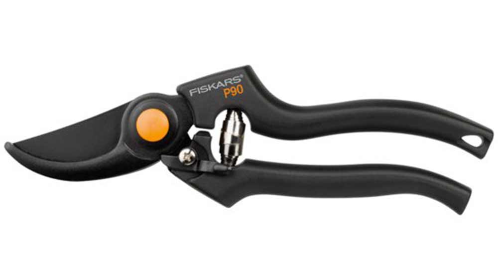 Profesion&aacute;ln&iacute; zahradn&iacute; nůžky Fiskars P90_01