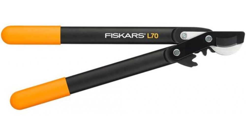 Nůžky na silné větvě Fiskars PowerGear L70_01