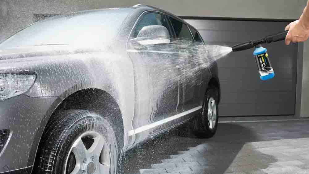 Snadné mytí auta s vysokotlakým čističem Kärcher K 3 Classic Car EU_02