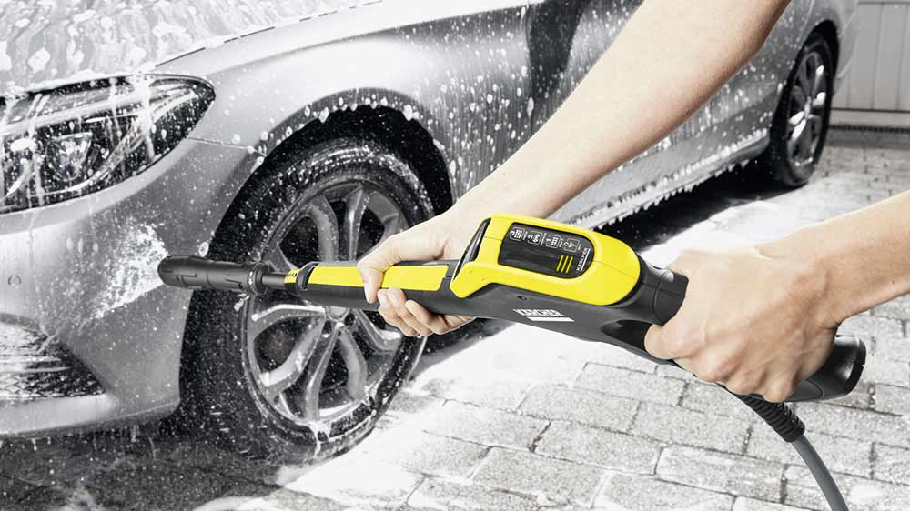 Um&yacute;v&aacute;n&iacute; auta s tlakovou myčkou K&auml;rcher K 5 Power Control Flex Home and Brush_02