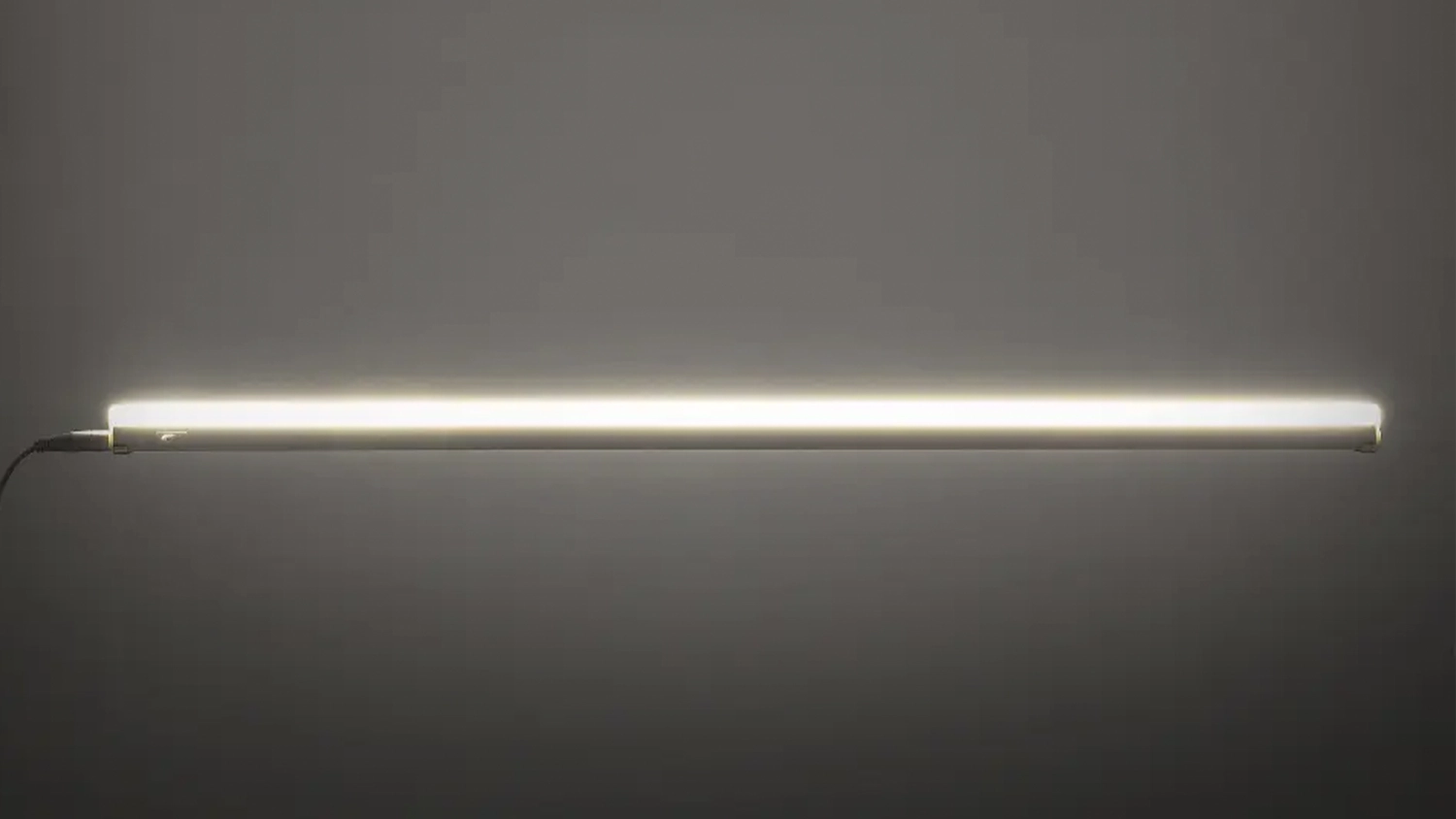 Linern svtidlo Retlux RLL 509 LED T5 10W 90 cm cool white při provozu v interiru