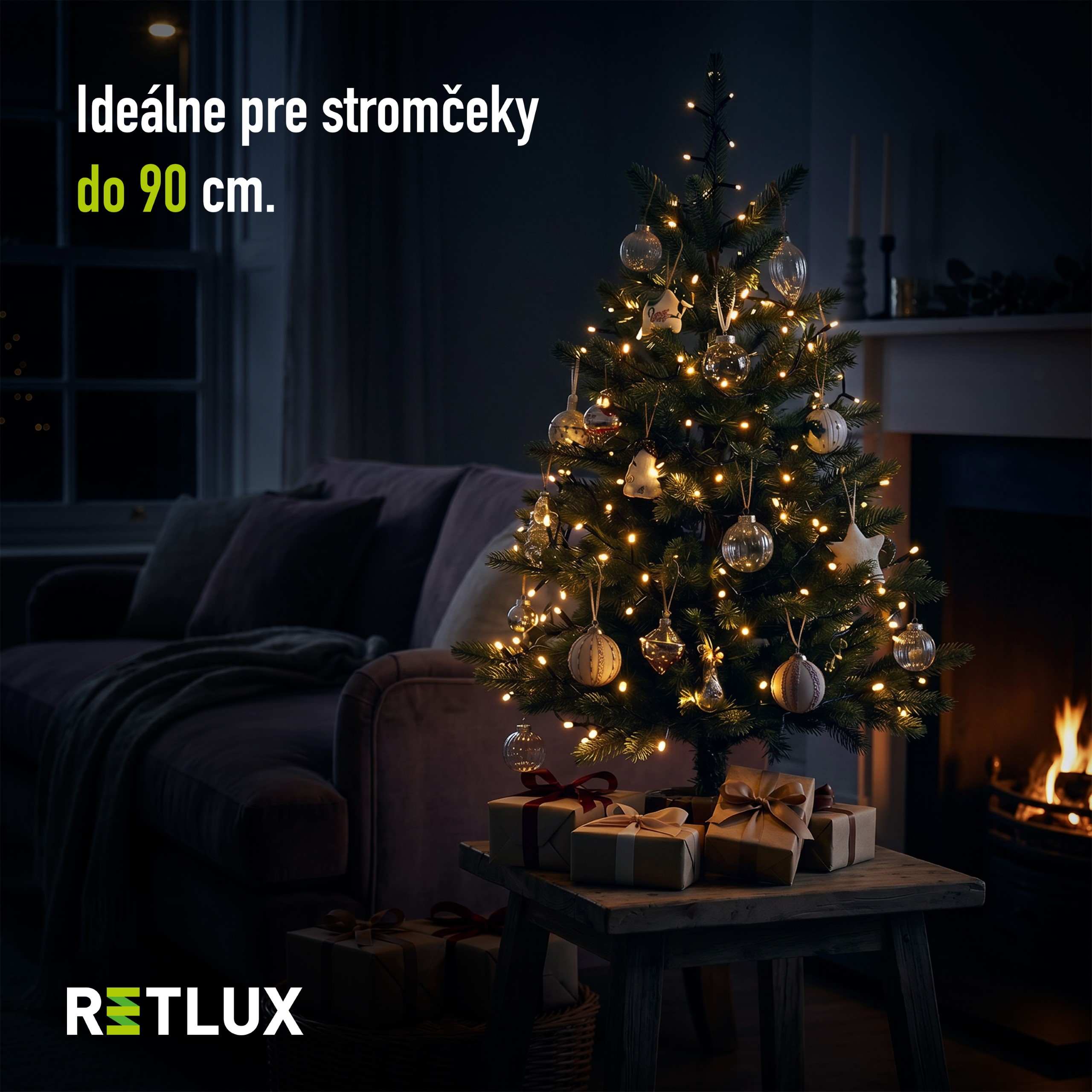 Vianočný stromček ozdobený vianočnou reťazou RETLUX RXL 202