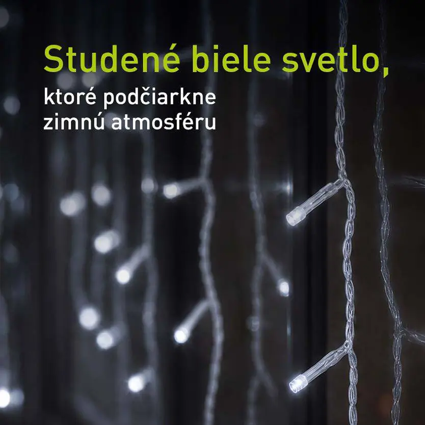 Detailný záber na LED diódy svetelného závesu v studenej bielej farbe