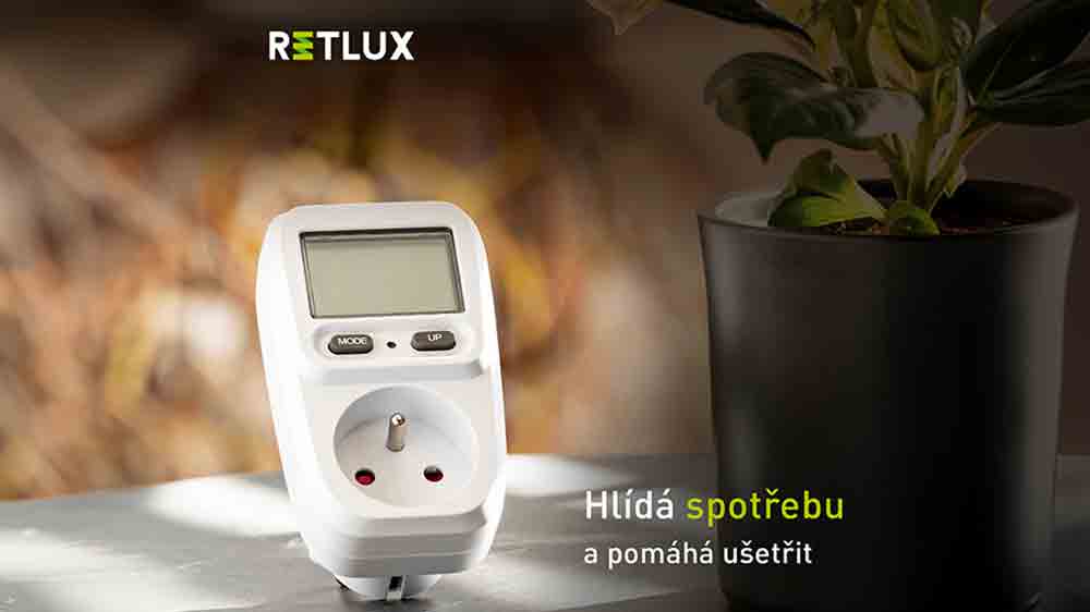 Měřič spotřeby RETLUX RDM 1003 na stolku_04
