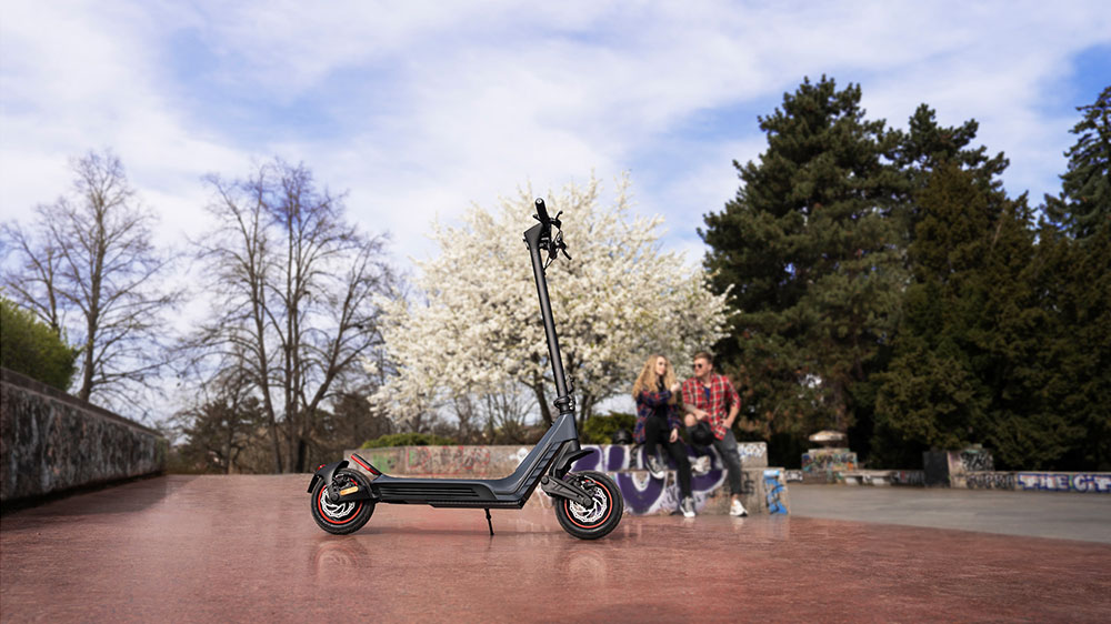 Koloběžka do města i do přírody SENCOR SCOOTER S80_02