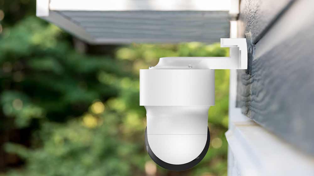 Kamera iGET HOME CS8 na vonkajšej stene_02