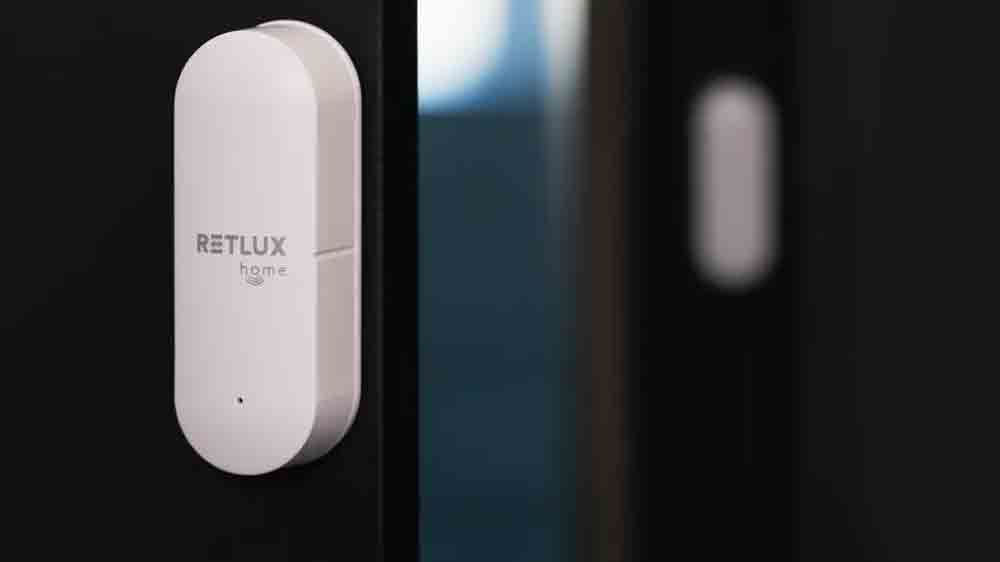 Smart senzor RETLUX RSH 307 Roland na dveřích _2