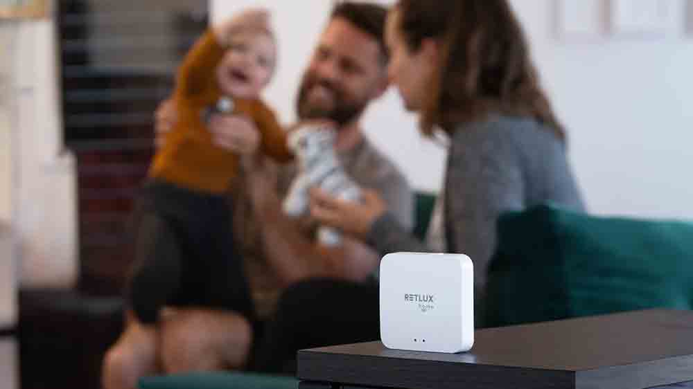 Smart modul RETLUX RSH 401 River v dom&aacute;cnosti_05