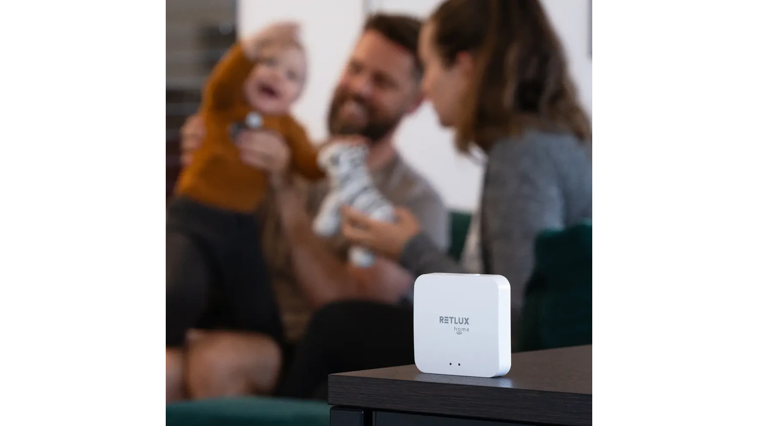 Smart modul RETLUX RSH 401 River v dom&aacute;cnosti