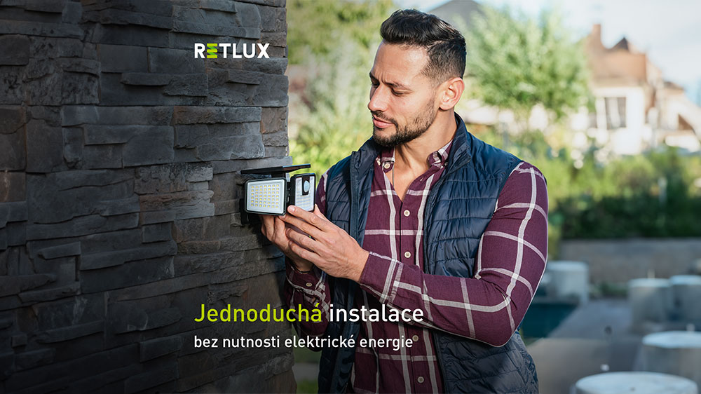 Zahradní domek osvícený solárním reflektorem_03