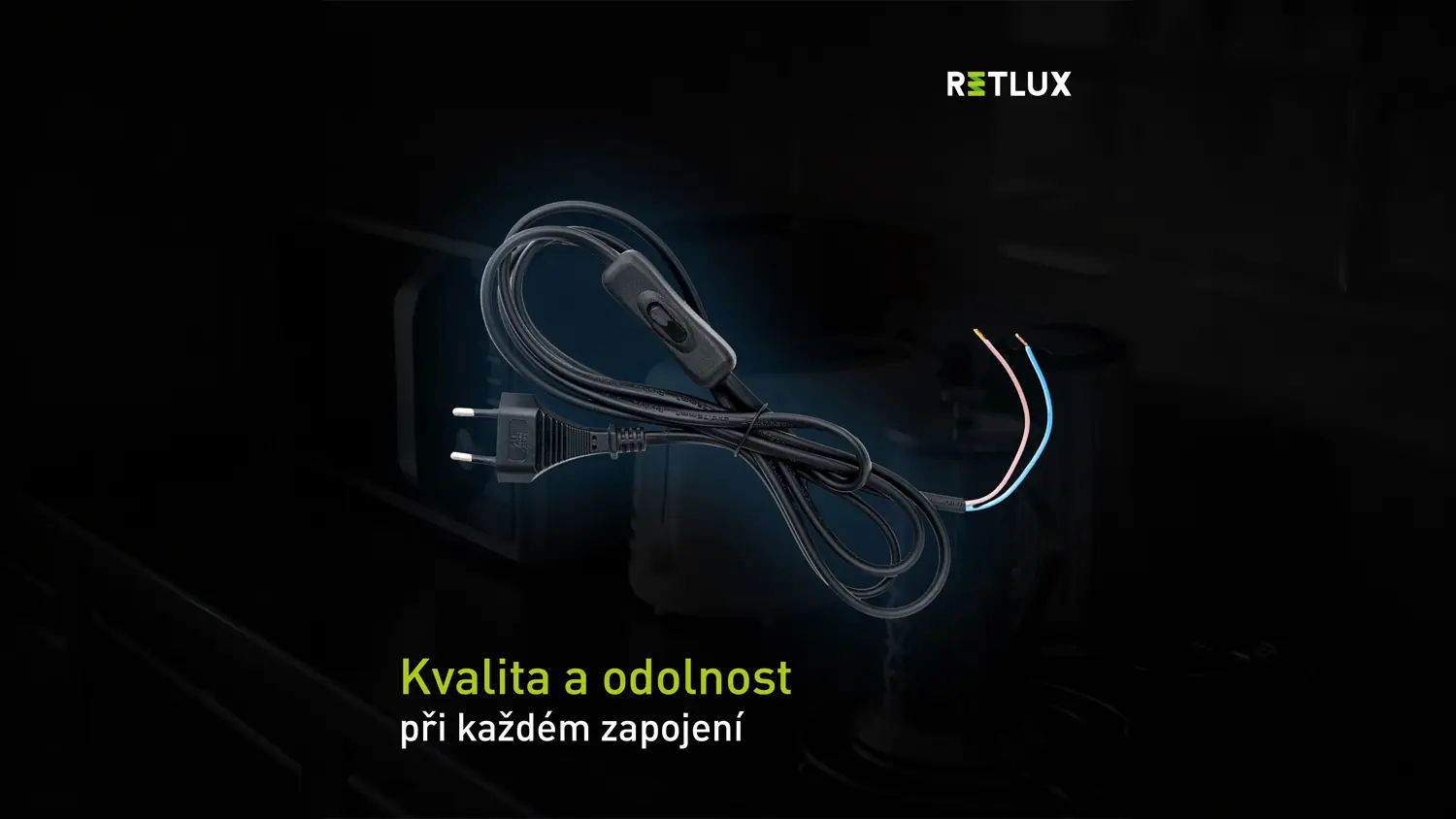 Flexo&scaron;ňůra s vyp&iacute;načem RETLUX RPC 77 čern&aacute;