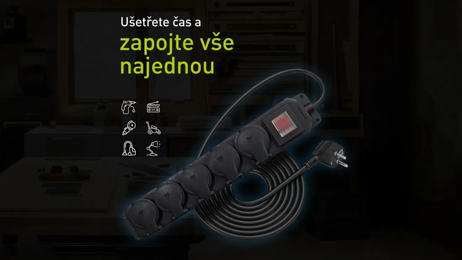 Venkovn&iacute; prodlužovac&iacute; př&iacute;vod s 5 z&aacute;suvkami Retlux RPC 208 s reklamn&iacute;m textem