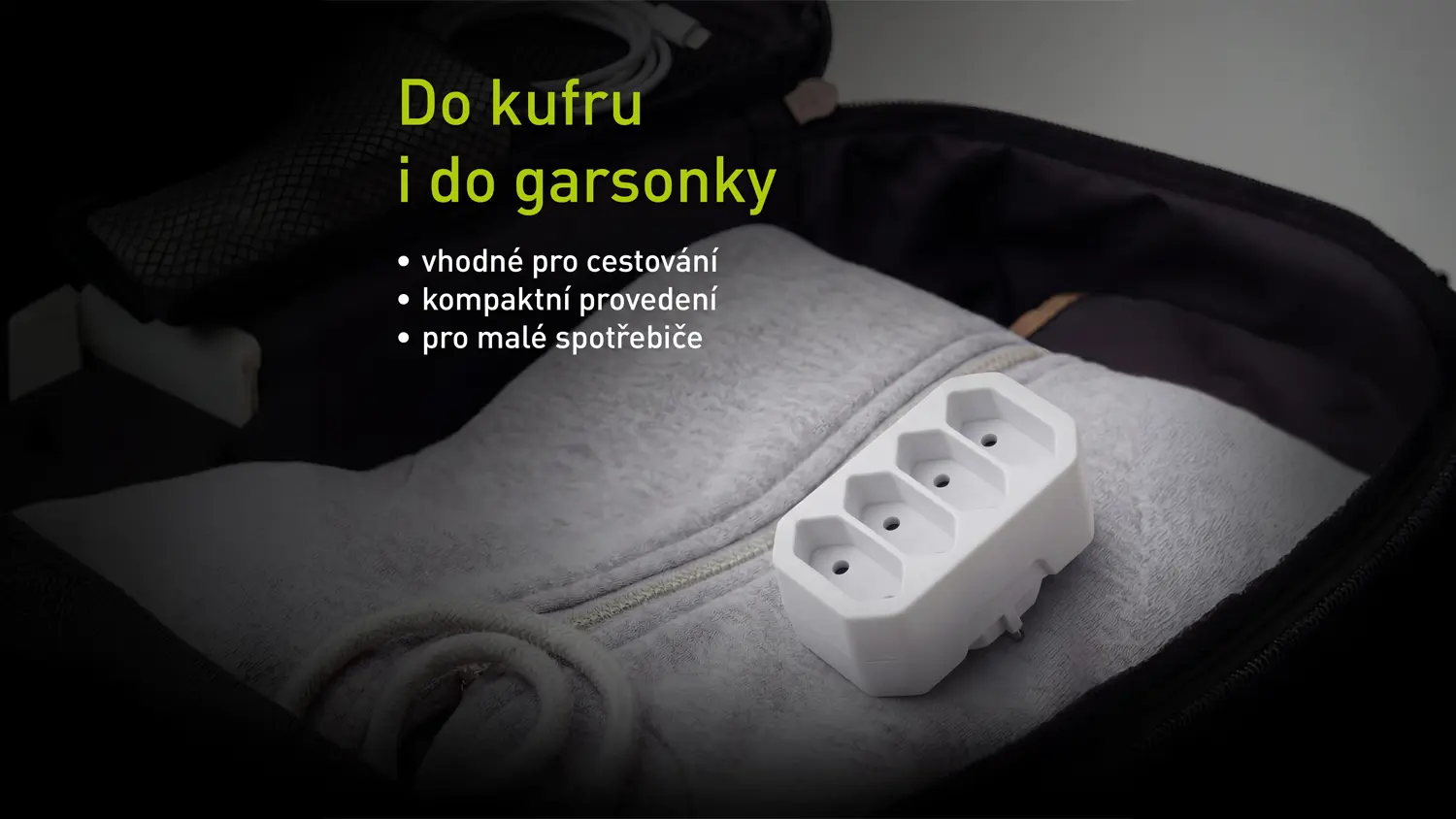 Obrázek ilustrující kompaktní vzhled rozbočky se čtyřmi zásuvkami RETLUX RPC 61N