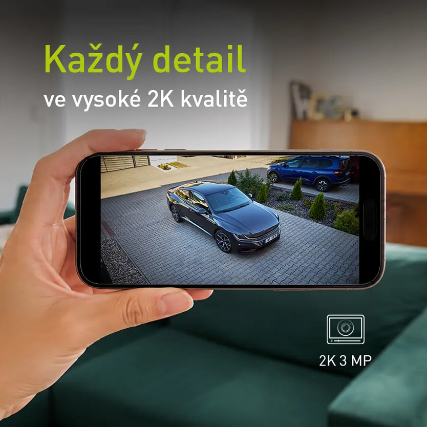 Ukázka záznamu kamery na obrazovce mobilního telefonu